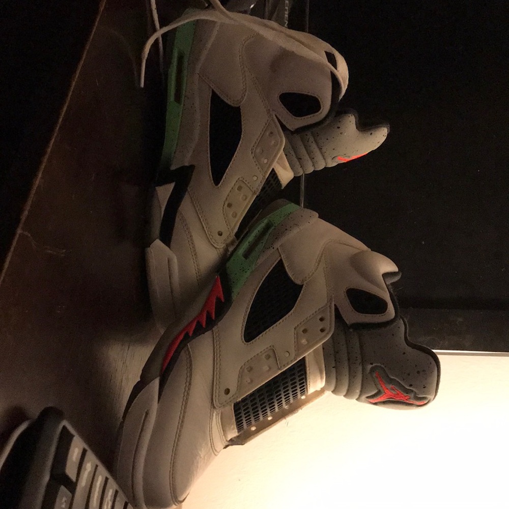 Jordan 5’s space jam size 6